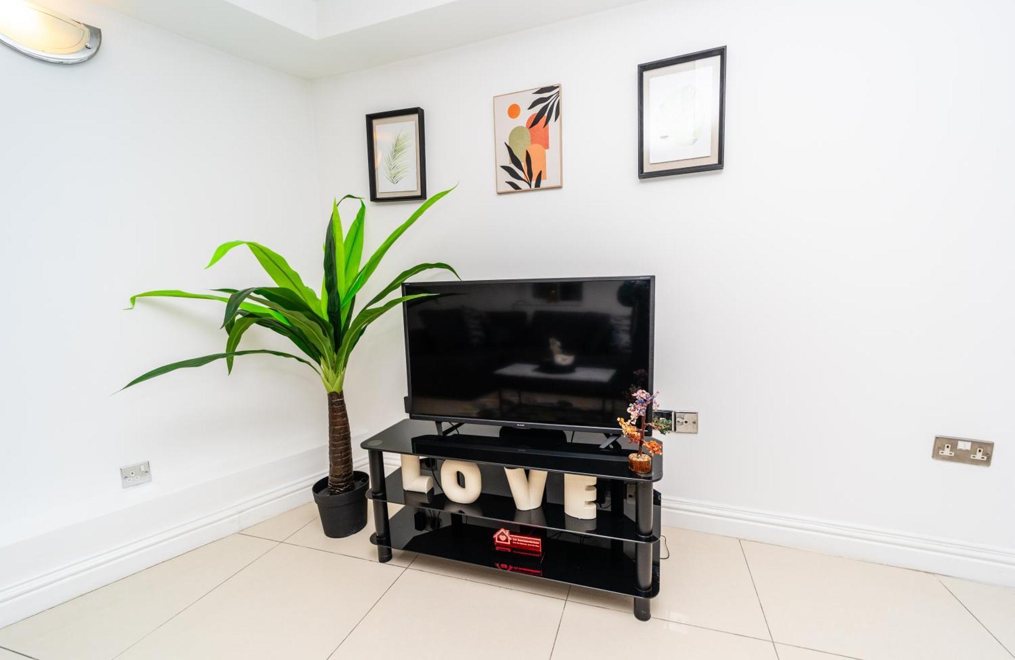 Spacious Flat With Patio & Parking In City Centre Reading Luaran gambar