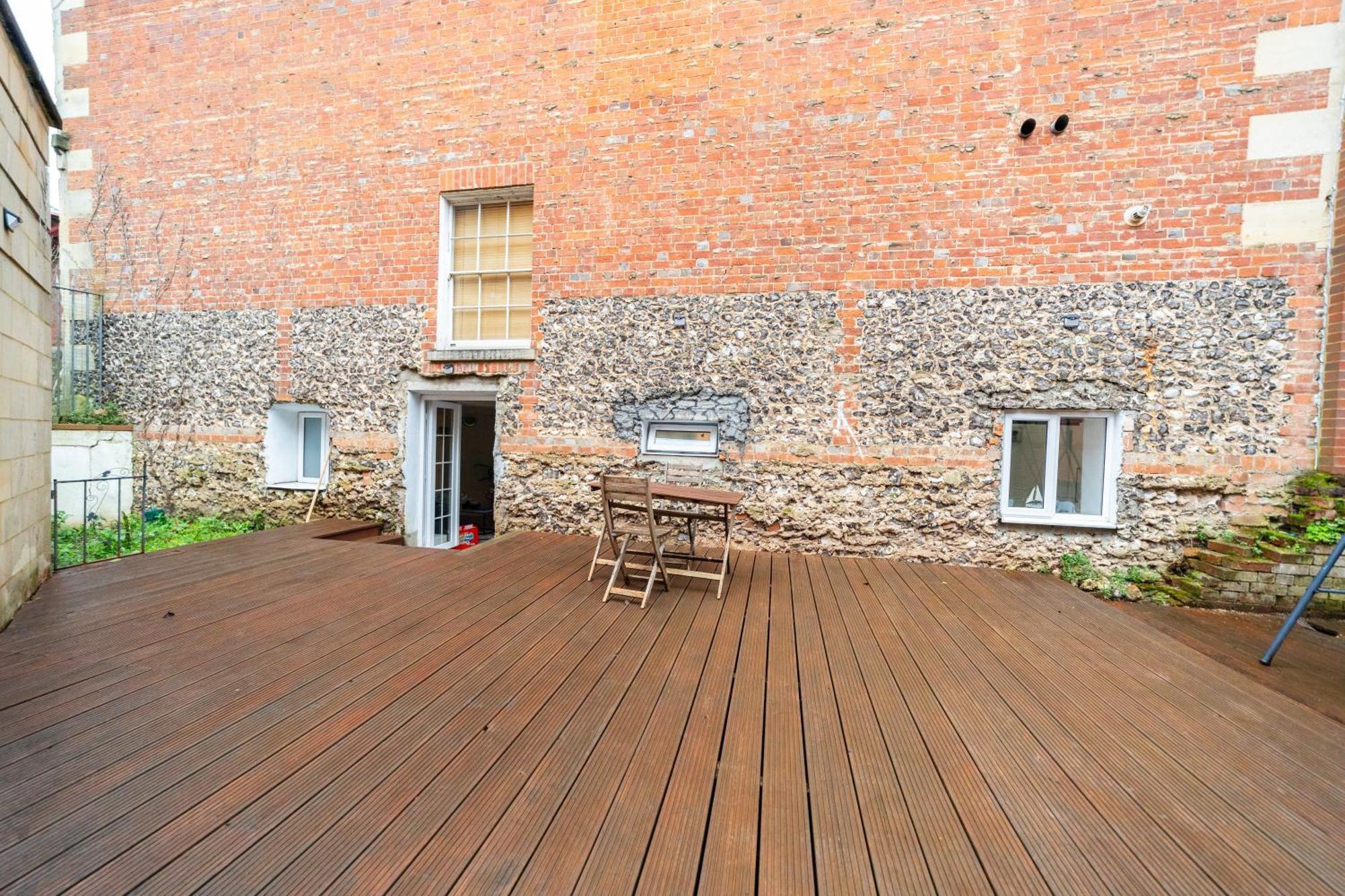 Spacious Flat With Patio & Parking In City Centre Reading Luaran gambar
