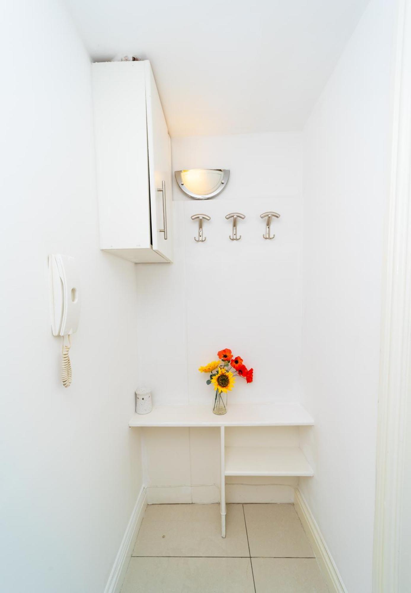 Spacious Flat With Patio & Parking In City Centre Reading Luaran gambar