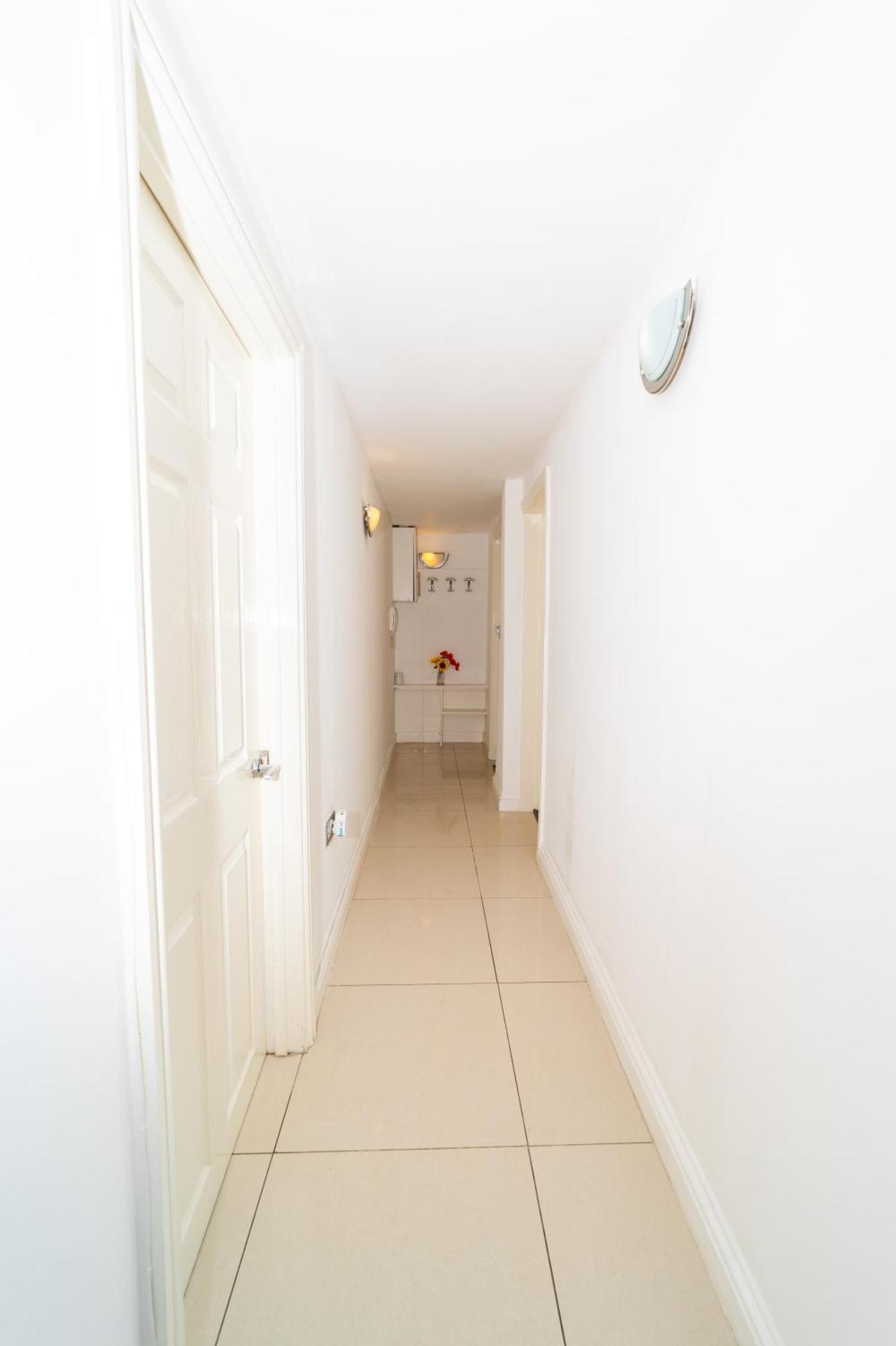 Spacious Flat With Patio & Parking In City Centre Reading Luaran gambar