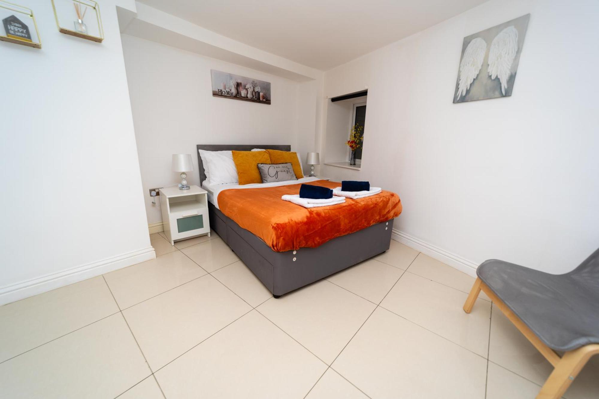 Spacious Flat With Patio & Parking In City Centre Reading Luaran gambar