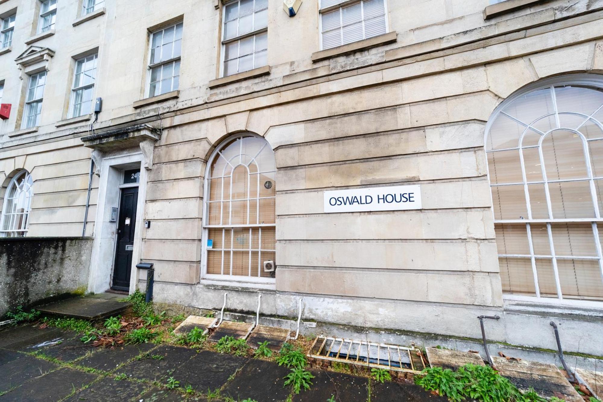 Spacious Flat With Patio & Parking In City Centre Reading Luaran gambar