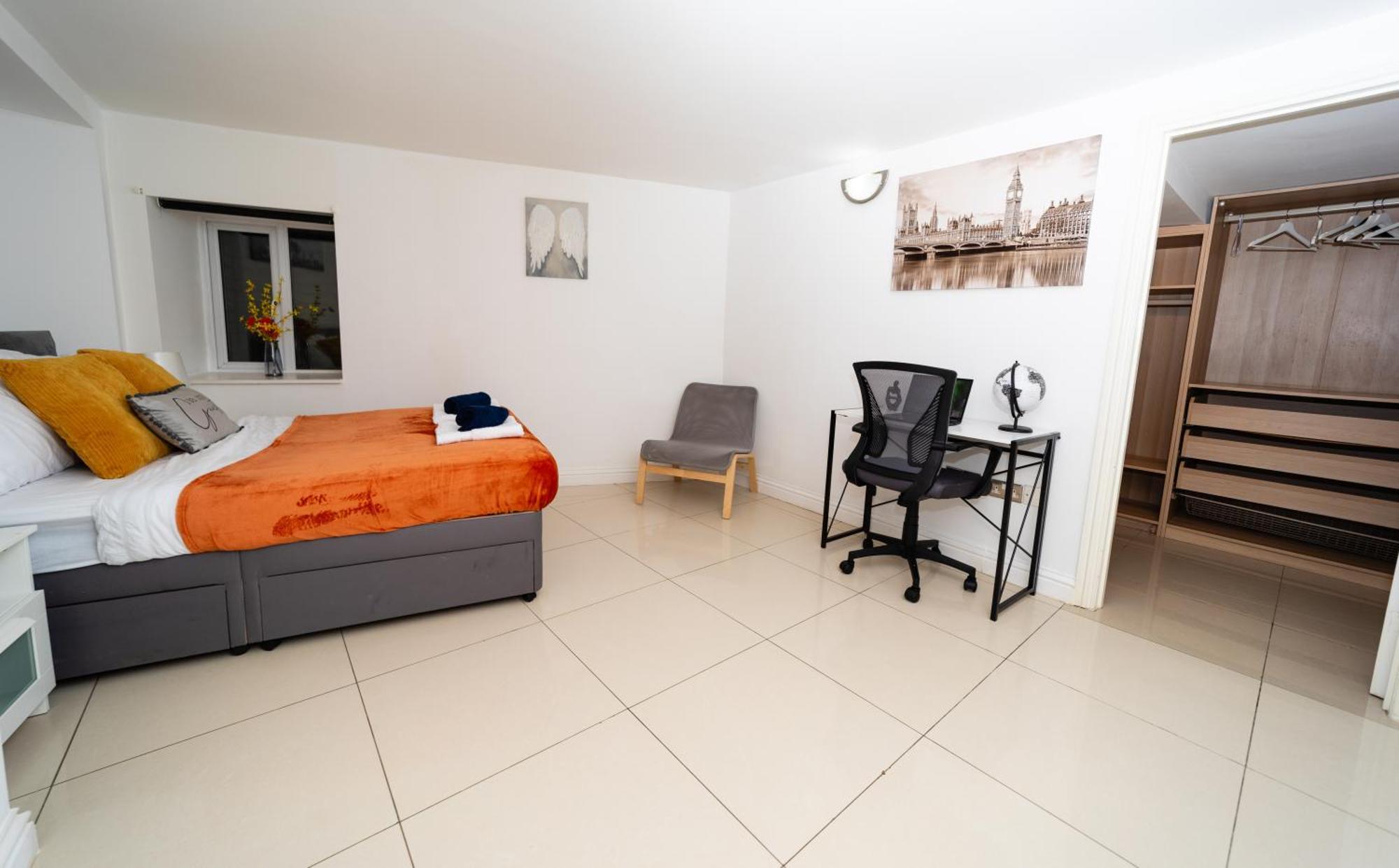 Spacious Flat With Patio & Parking In City Centre Reading Luaran gambar