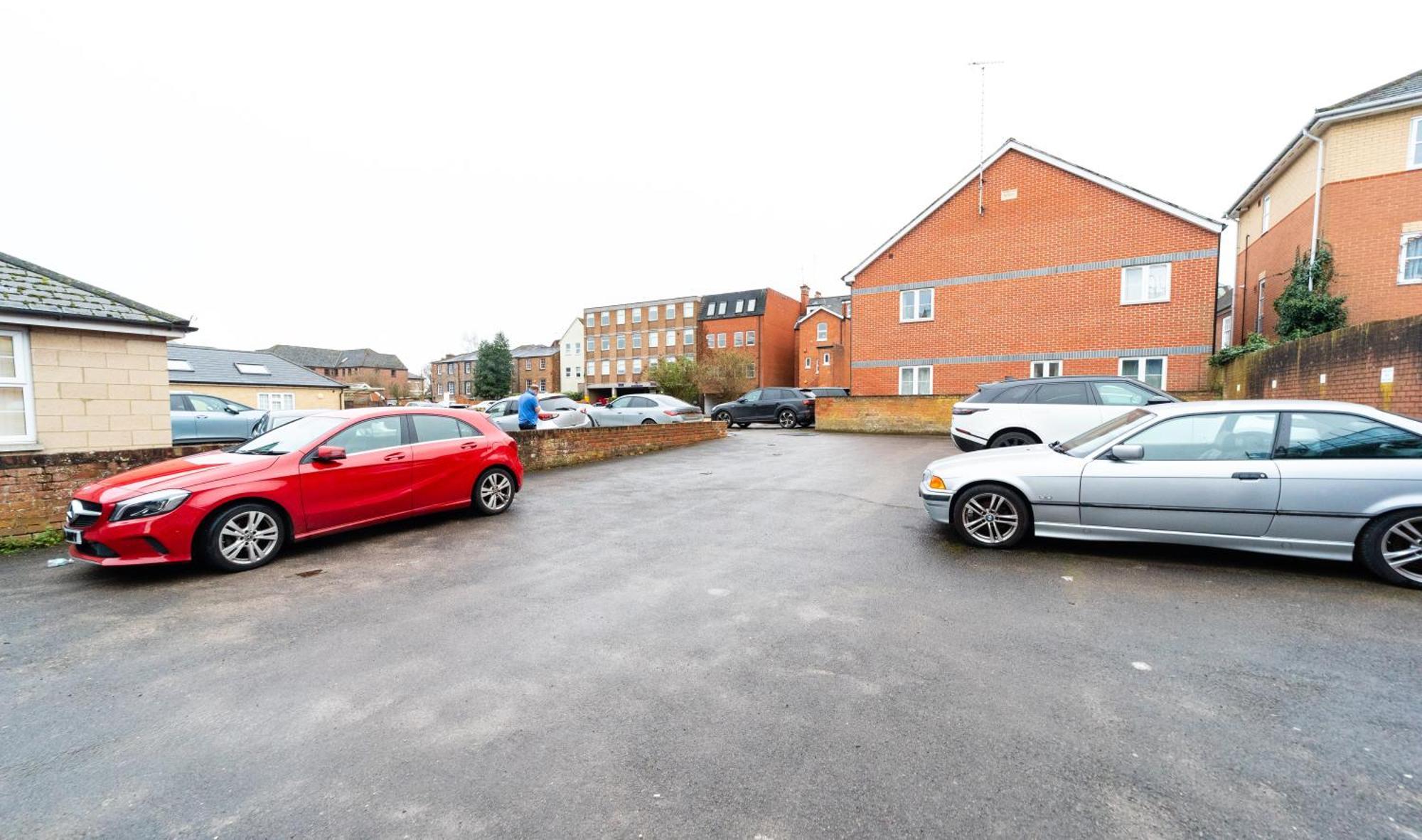 Spacious Flat With Patio & Parking In City Centre Reading Luaran gambar