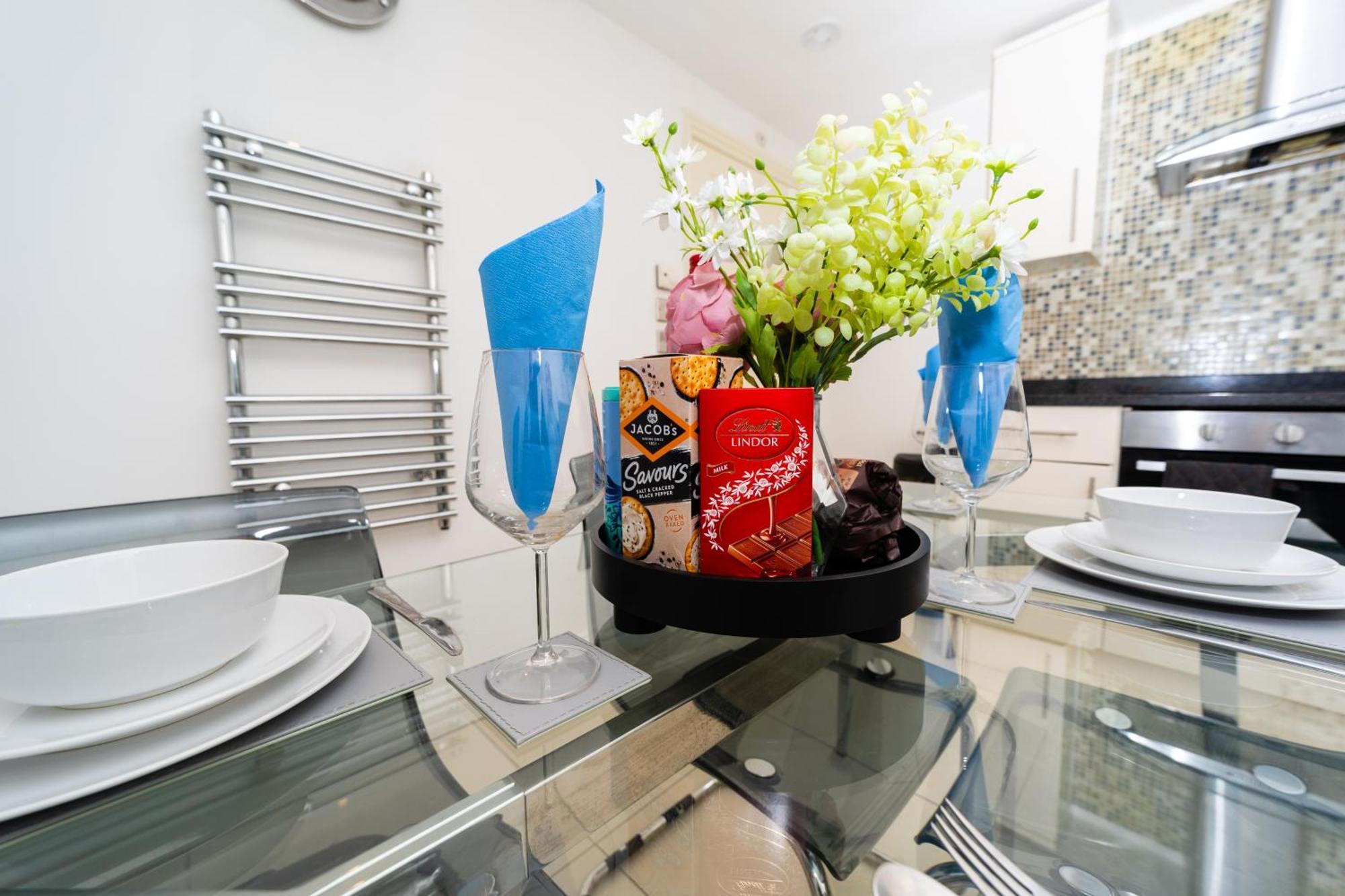 Spacious Flat With Patio & Parking In City Centre Reading Luaran gambar
